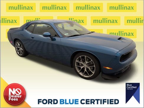 Used 2023 Dodge Challenger GT RWD image 1
