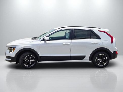 New 2026 Kia Niro LX FWD image 7