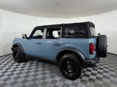 Used 2023 Ford Bronco Black Diamond image 3