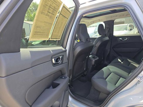 Used 2026 Volvo XC60 B5 Core AWD/4WD image 16