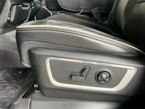 Used 2021 RAM 1500 Laramie image 13