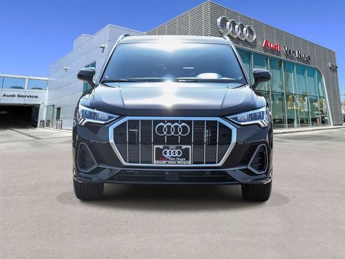 Used 2023 Audi Q3 2.0T Premium w/ Convenience Package AWD/4WD image 6