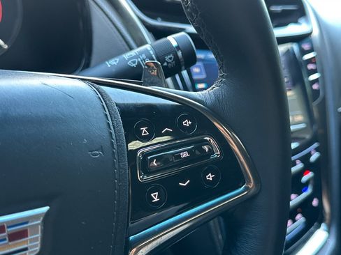 Used 2018 Cadillac CTS V w/ Carbon Fiber Package RWD image 37