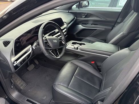 Used 2023 Cadillac Lyriq 2WD image 7