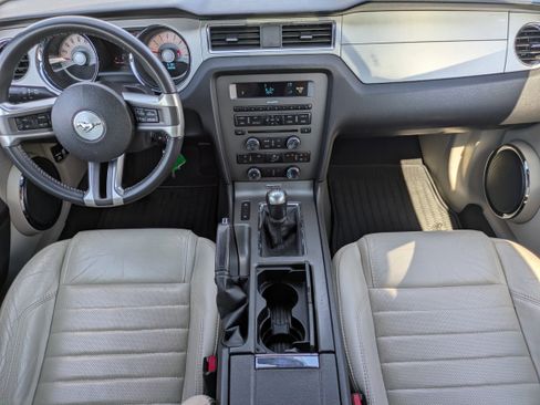 Used 2011 Ford Mustang Premium w/ 202A Rapid Spec Order Code image 8