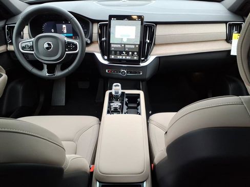 New 2026 Volvo XC90 T8 Plus w/ Protection Package Premier image 12