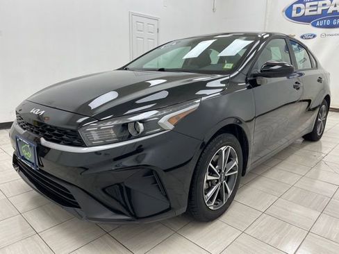 Used 2024 Kia Forte LXS image 16
