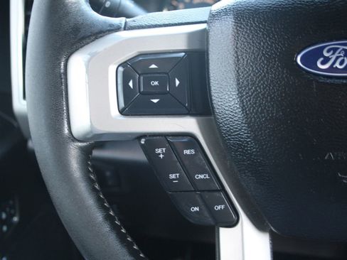 Used 2018 Ford F150 Lariat image 19