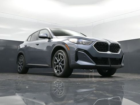 Certified 2025 BMW X2 xDrive28i image 44