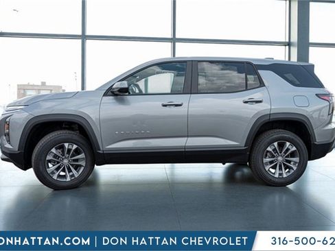 New 2026 Chevrolet Equinox LT image 2