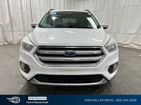 Used 2018 Ford Escape SE w/ Ford Safe & Smart Package AWD/4WD image 3