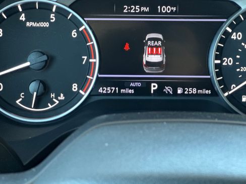 Used 2025 Nissan Rogue SV AWD/4WD image 23