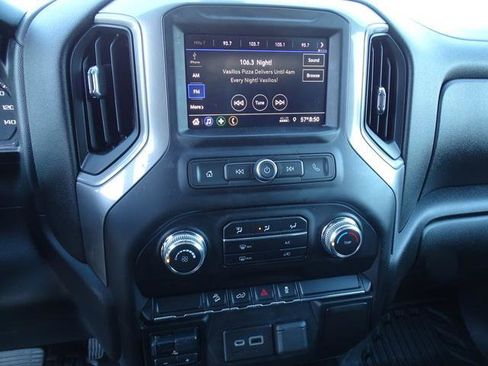 Used 2021 GMC Sierra 1500 4x4 Crew Cab w/ Sierra Value Package image 13