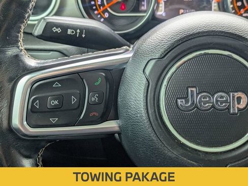 Used 2019 Jeep Wrangler Unlimited Sahara AWD/4WD image 17