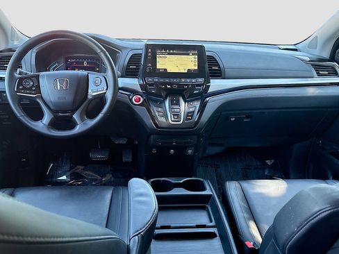Used 2024 Honda Odyssey Touring image 23