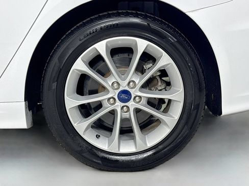 Used 2019 Ford Fusion SE FWD image 8