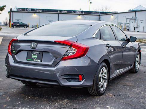 Used 2018 Honda Civic LX image 9