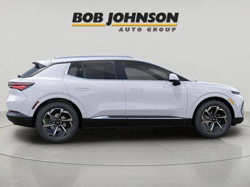 New 2025 Chevrolet Equinox EV LT image 5