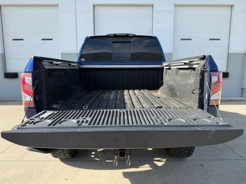 Used 2021 Nissan Titan PRO-4X w/ Pro-4x Convenience Package image 32