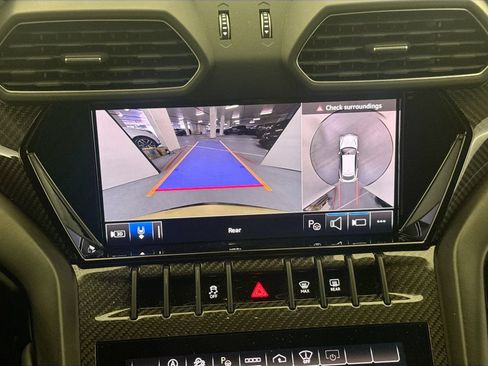 Used 2024 Lamborghini Urus S AWD/4WD image 14