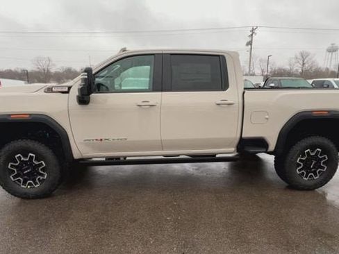 New 2026 GMC Sierra 2500 AT4X image 5