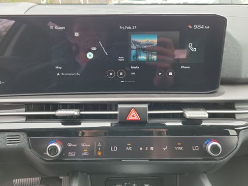 New 2026 Kia Sportage SX image 9