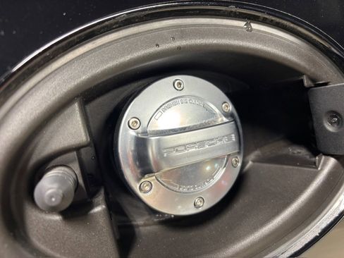 Used 2012 Porsche 911 Carrera S image 9