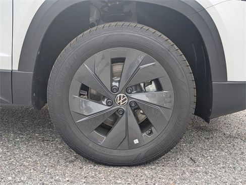 New 2026 Volkswagen Taos S image 11