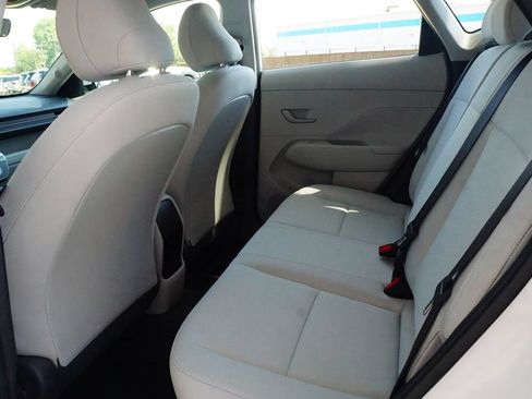 New 2027 Hyundai Kona SE FWD image 19