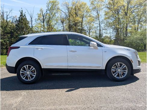 Used 2023 Cadillac XT5 Premium Luxury AWD/4WD image 4