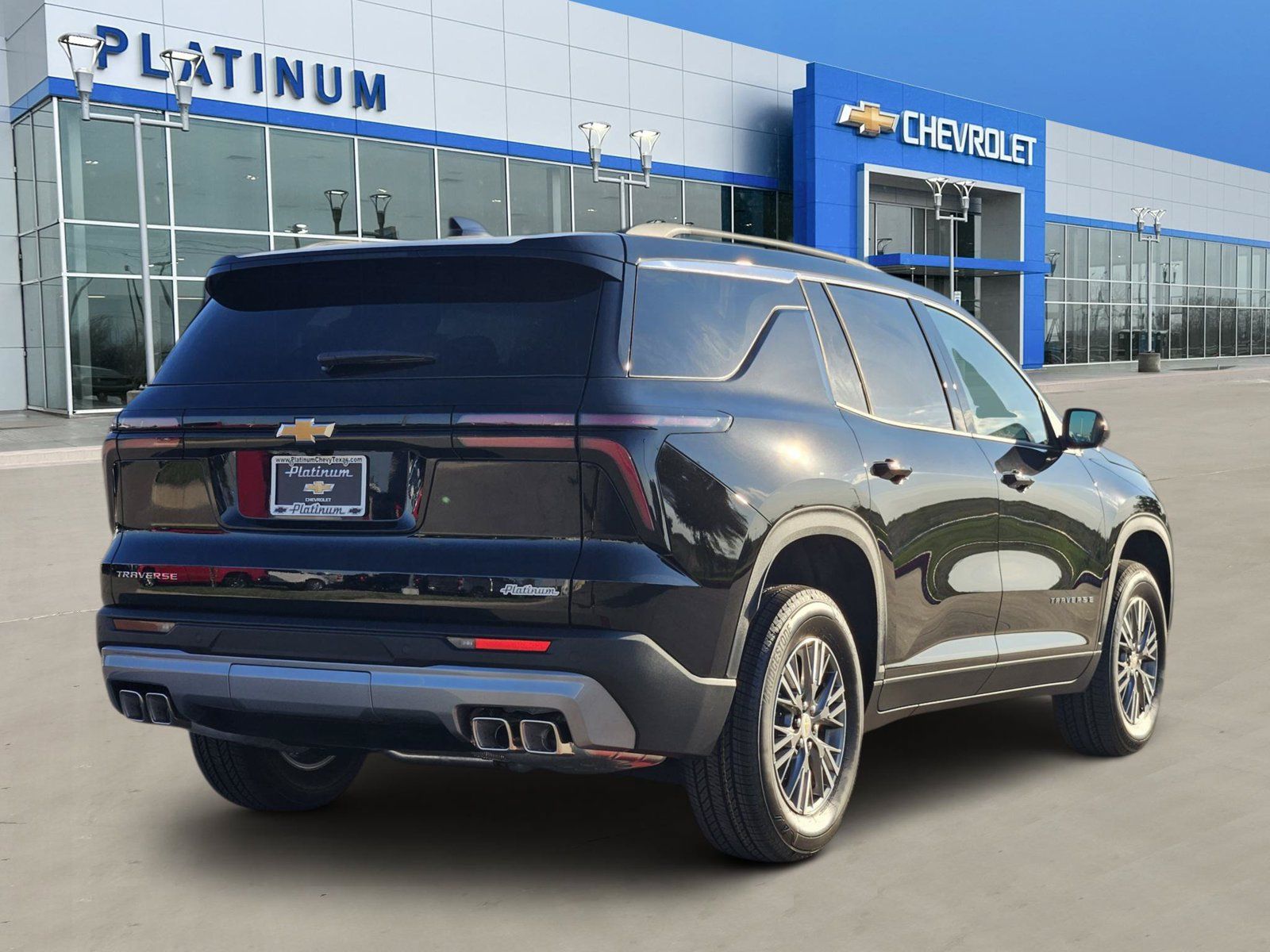 New 2027 Chevrolet Traverse LT FWD image 5