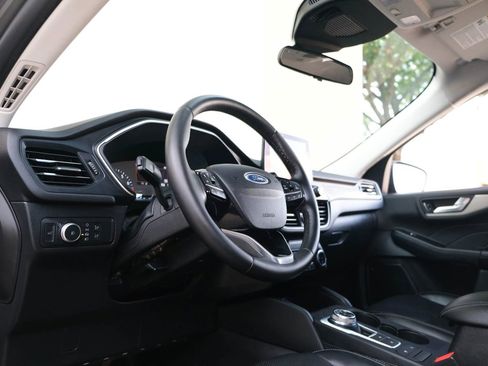 Used 2022 Ford Escape SEL FWD image 20