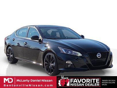 Used 2022 Nissan Altima 2.5 SR w/ Midnight Edition Package