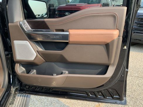 Used 2025 Ford F150 King Ranch w/ FX4 Off-Road Package AWD/4WD image 62