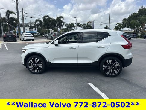Used 2023 Volvo XC40 B5 Plus w/ Protection Package Premier AWD/4WD image 9