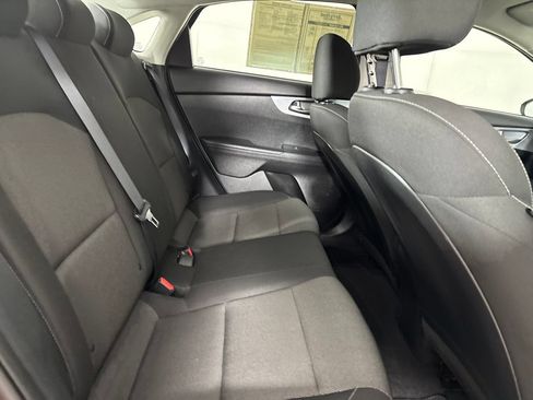 Used 2022 Kia Forte LXS FWD image 23