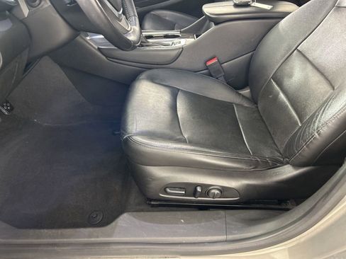 Used 2017 Chevrolet Malibu Premier w/ Premier Sun and Wheel Package FWD image 30