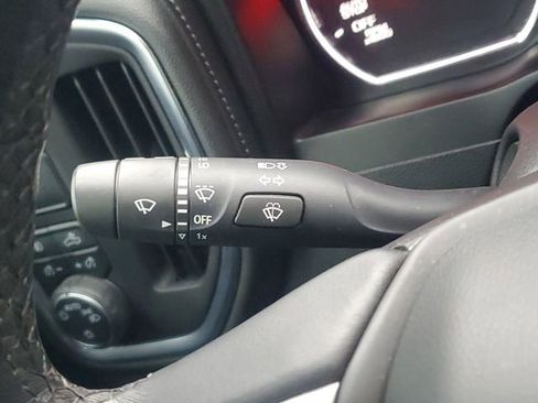 Certified 2021 Chevrolet Silverado 1500 RST image 24