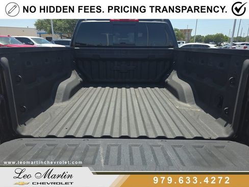 Used 2025 Chevrolet Colorado ZR2 w/ Technology Package AWD/4WD image 7