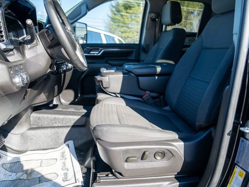 Used 2024 GMC Sierra 2500 SLE w/ SLE Value Package; image 20