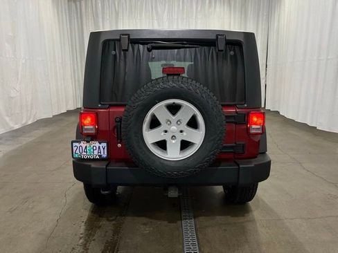 Used 2012 Jeep Wrangler Unlimited Sport AWD/4WD image 5