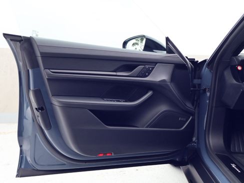 New 2026 Porsche Taycan image 13