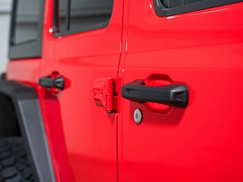 Used 2024 Jeep Wrangler Sport image 19