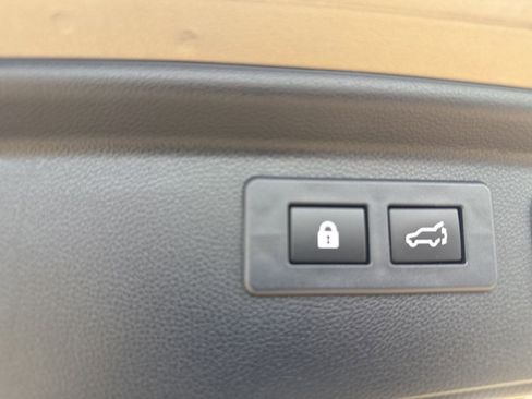 Used 2021 Subaru Forester Premium w/ Popular Package #1 AWD/4WD image 38