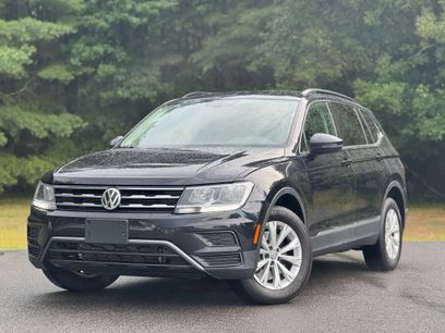 Used 2018 Volkswagen Tiguan SE w/ 3rd Row Seat Package