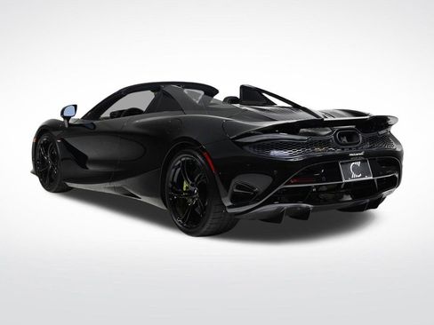Used 2025 McLaren 750S Spider image 3