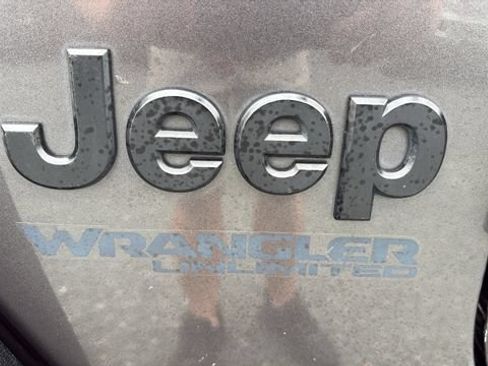 Used 2020 Jeep Wrangler Unlimited Sport AWD/4WD image 12