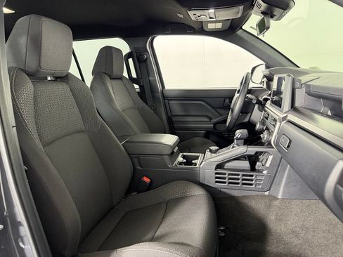 Used 2025 Toyota 4Runner SR5 RWD image 28