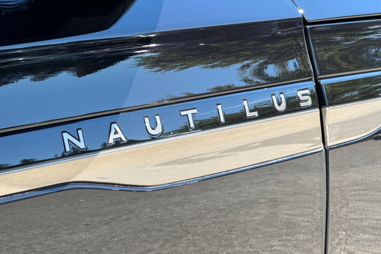 Used 2024 Lincoln Nautilus Black Label AWD/4WD image 27