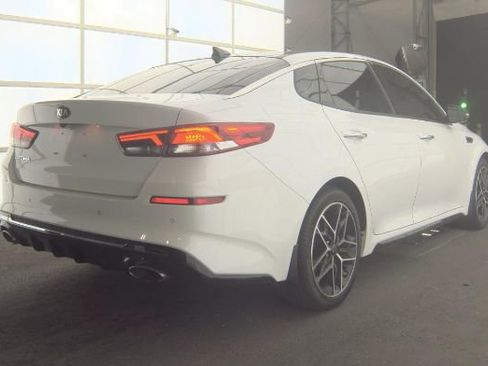 Used 2020 Kia Optima SE image 3
